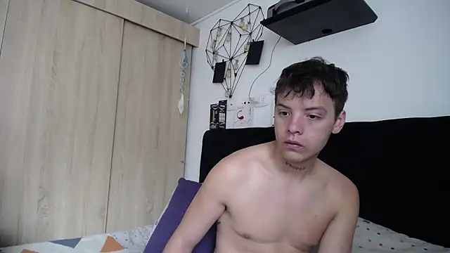 Santiago kiler online show from September 14, 2025, 2:27 pm