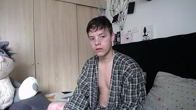 Santiago kiler online show from September 19, 2025, 12:17 pm