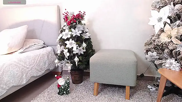 Snapshot of Sassy--Girl chatting on December 31, 2024, 5:29 pm Sassy--Girl online show from December 31, 2024, 5:29 pm