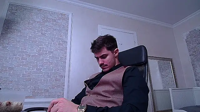 Snapshot of WilsonJules chatting on January 17, 2025, 5:30 pm WilsonJules online show from January 17, 2025, 5:30 pm