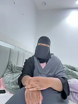 Submissive Arab online show from December 15, 2024, 3:53 pm