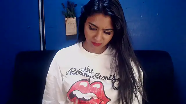 Delilah Blazee online show from March 21, 2025, 9:23 pm