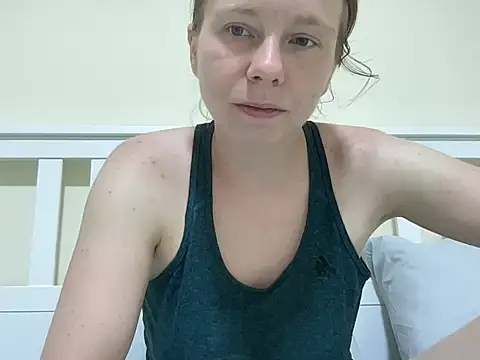 SweetLucy96 online show from November 6, 2025, 10:05 am