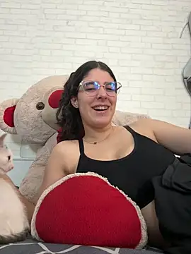  Niah  online show from February 3, 2025, 8:24 pm