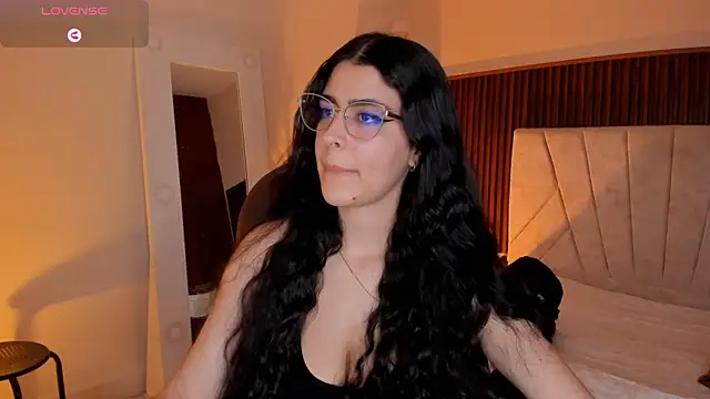  Niah  online show from February 5, 2026, 8:57 pm