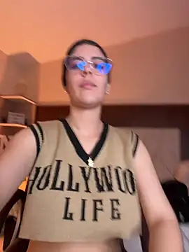  Niah  online show from March 1, 2026, 9:06 pm