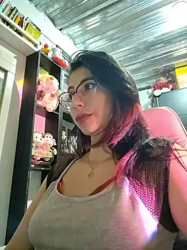 kateeen18 online show from January 12, 2026, 3:56 am