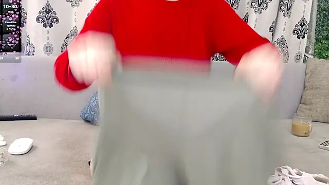 Snapshot of sweetdaiana23 chatting on February 15, 2026, 1:35 am sweetdaiana23 online show from February 15, 2026, 1:35 am