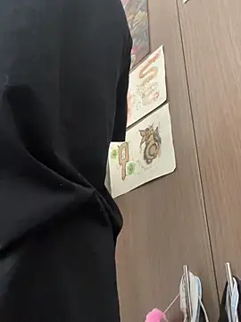 sorry-mom69 online show from December 17, 2025, 7:09 pm