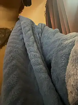 nickytheehawtie online show from March 28, 2026, 1:43 pm