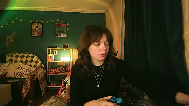 ClancyMorissey online show from October 28, 2025, 6:54 pm