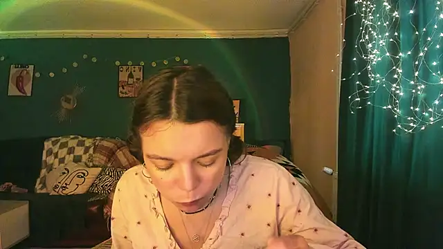 ClancyMorissey online show from June 9, 2026, 5:02 pm
