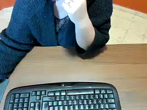 NikkiHolland online show from December 31, 2024, 8:48 am