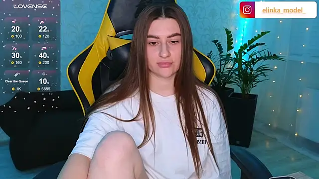 Elishka  online show from December 3, 2024, 8:50 pm