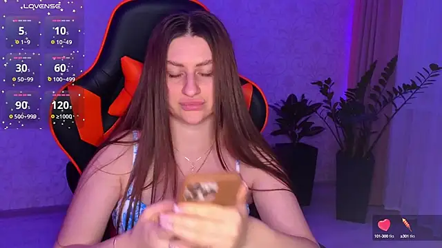 Elishka  online show from October 15, 2025, 5:35 pm