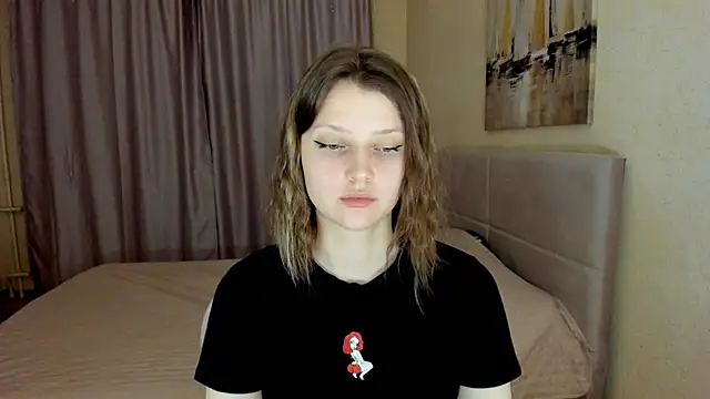 SoniNesti online show from November 8, 2025, 2:39 pm