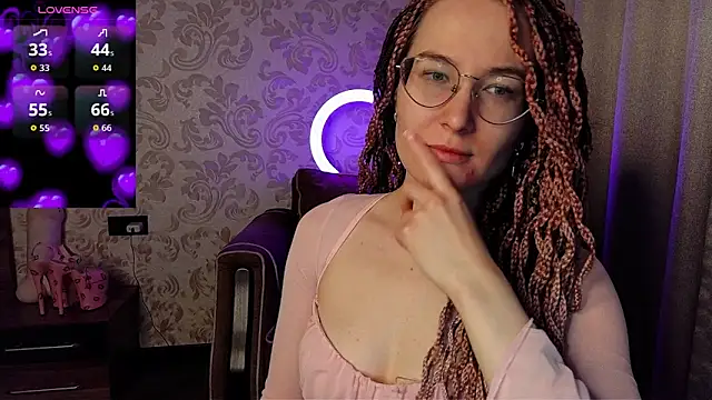 AgnesGraham online show from December 22, 2025, 10:07 pm