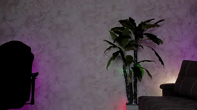 Emma7 online show from February 18, 2026, 1:56 am