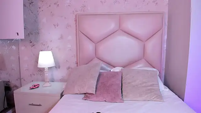 ambar sullivan online show from November 29, 2025, 11:35 am