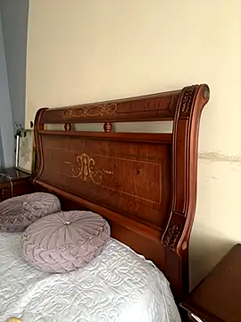 isabella jade online show from October 3, 2025, 1:19 pm