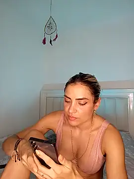 Snapshot of ASHLEY_BLAIR chatting on December 11, 2024, 1:05 am ASHLEY BLAIR online show from December 11, 2024, 1:05 am