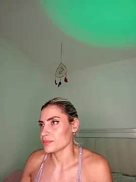 Snapshot of ASHLEY_BLAIR chatting on September 18, 2025, 9:28 pm ASHLEY BLAIR online show from September 18, 2025, 9:28 pm
