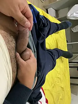 Snapshot of elvis0966 chatting on March 17, 2025, 3:36 am elvis0966 online show from March 17, 2025, 3:36 am