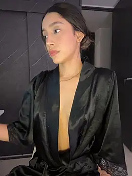 Snapshot of SelenaStone chatting on December 13, 2024, 12:31 am SelenaStone online show from December 13, 2024, 12:31 am