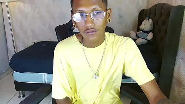 ManSant online show from October 11, 2025, 3:32 pm