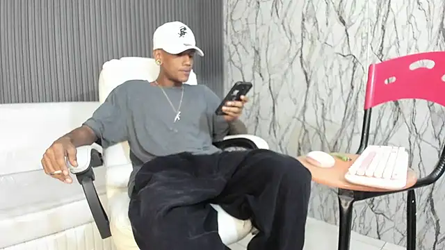 ManSant online show from December 21, 2025, 2:35 pm