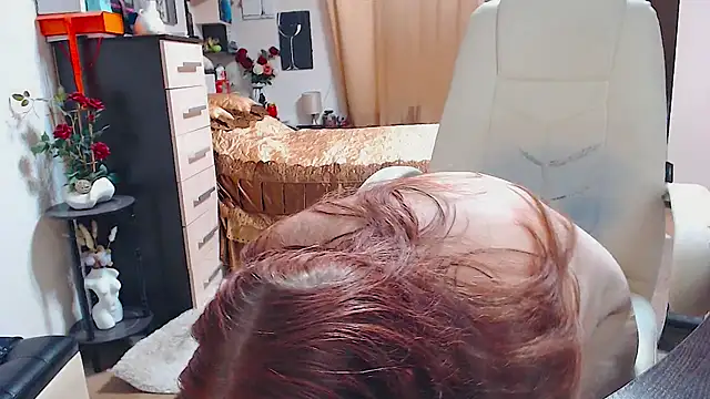 CrazyMomy online show from September 26, 2025, 7:51 pm