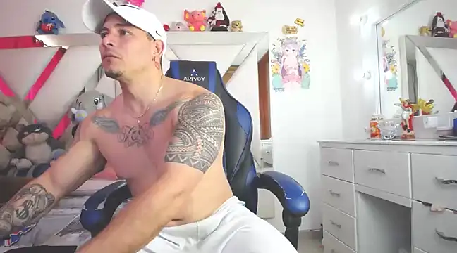 jakson hot online show from December 14, 2024, 7:46 pm