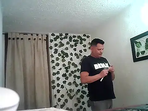 SexDiffrent online show from April 24, 2026, 9:28 pm