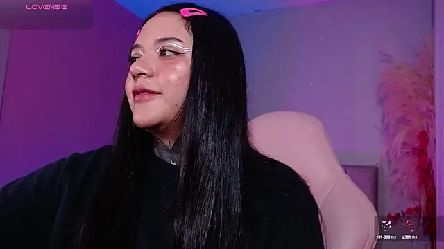 Snapshot of kim_blake chatting on February 7, 2025, 12:17 pm kim blake online show from February 7, 2025, 12:17 pm