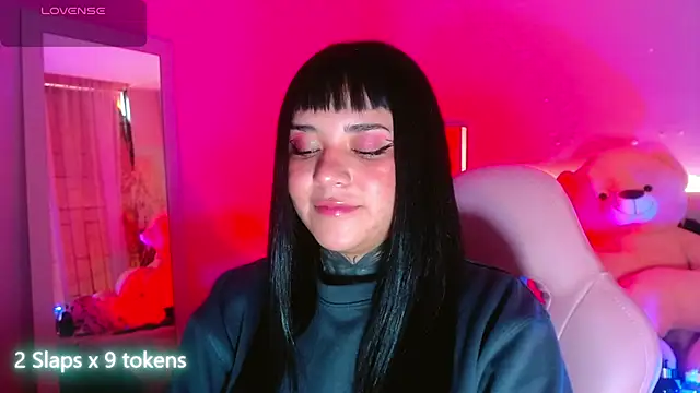 Snapshot of kim_blake chatting on February 26, 2025, 1:19 pm kim blake online show from February 26, 2025, 1:19 pm