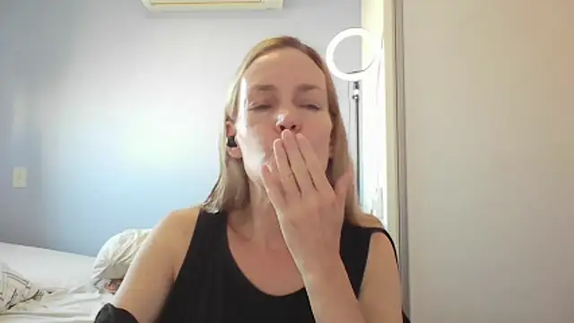 Annylove1 online show from February 17, 2026, 10:45 am