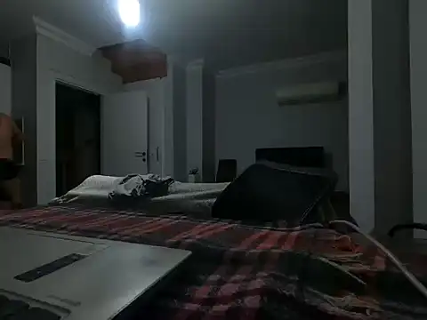 ALPHANDRE online show from April 13, 2026, 6:13 pm