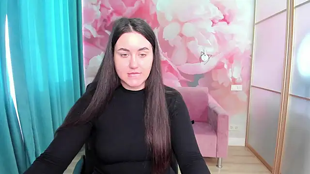 Roxie Bradley online show from January 9, 2025, 6:48 am