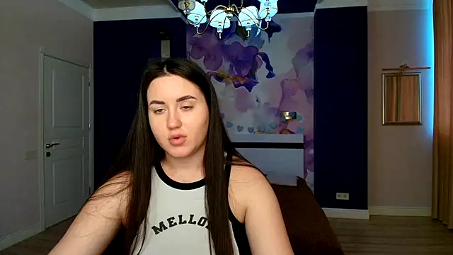 Roxie Bradley online show from January 23, 2025, 7:00 am