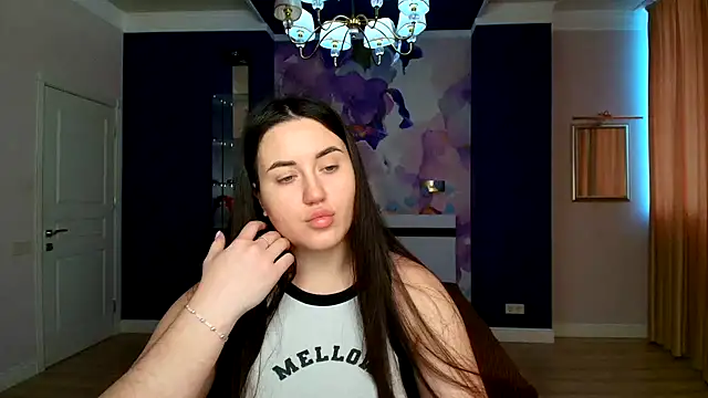 Roxie Bradley online show from January 30, 2025, 7:18 am