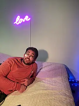 Im sophiie online show from February 15, 2025, 6:02 am