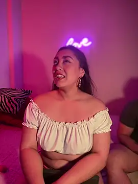 Im sophiie online show from February 22, 2025, 9:12 am