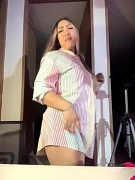 Snapshot of Im_sophiie chatting on February 12, 2026, 6:30 am Im sophiie online show from February 12, 2026, 6:30 am