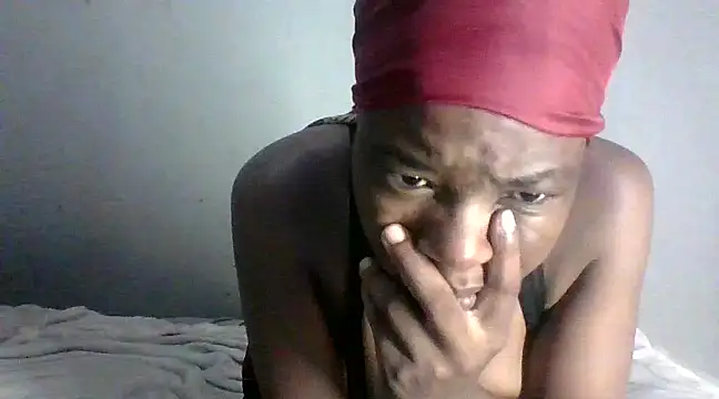 BeejayLoverxx online show from February 5, 2025, 3:23 am