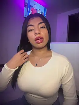 Miaparkerss  online show from January 10, 2026, 9:05 pm