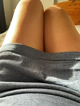 Snapshot of sweetmystery1 chatting on January 19, 2026, 11:25 am sweetmystery1 online show from January 19, 2026, 11:25 am