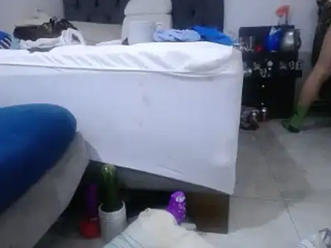 Snapshot of angellsexx20 chatting on February 8, 2025, 3:08 am angellsexx20 online show from February 8, 2025, 3:08 am