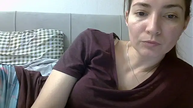 Ashleyspice online show from March 3, 2025, 8:38 am