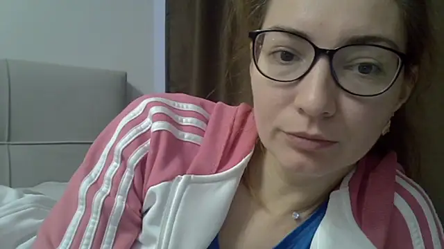 Ashleyspice online show from October 28, 2025, 7:01 am