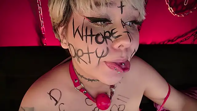 Snapshot of Laura_takint chatting on December 27, 2024, 10:16 pm Laura takint online show from December 27, 2024, 10:16 pm